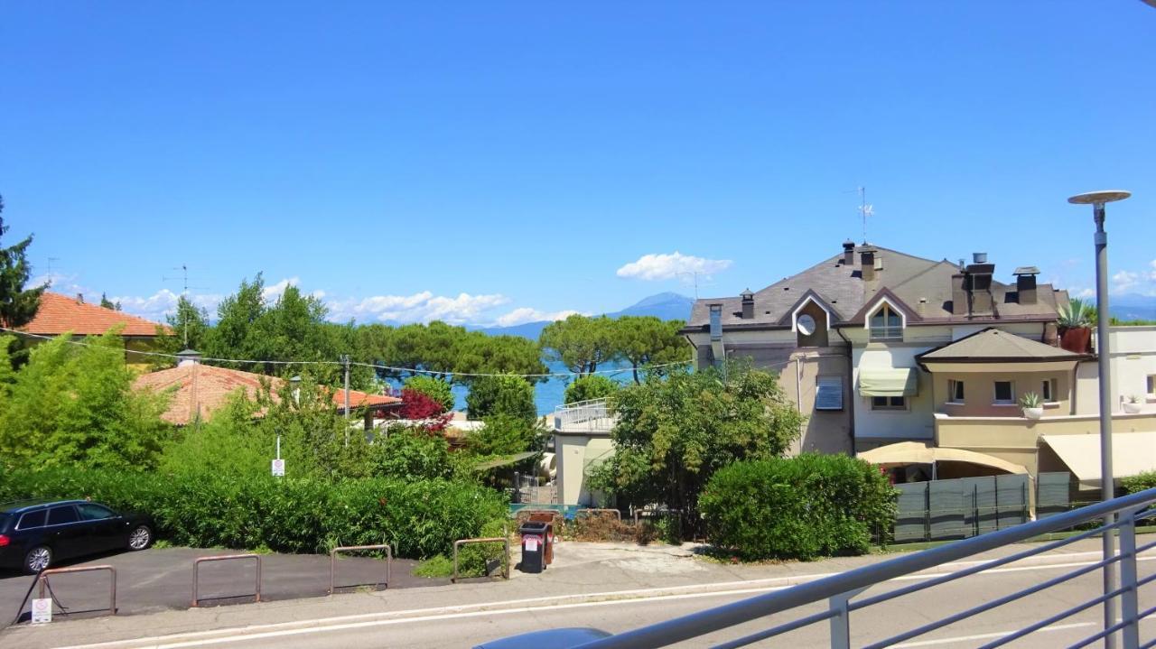 Holiday House Al Porto View Lake Peschiera del Garda Exterior foto